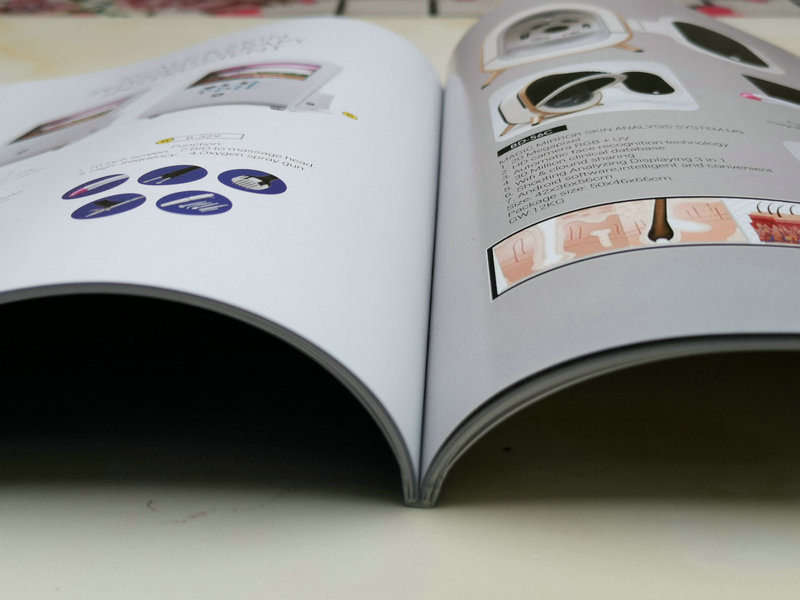 畫(huà)冊(cè)47